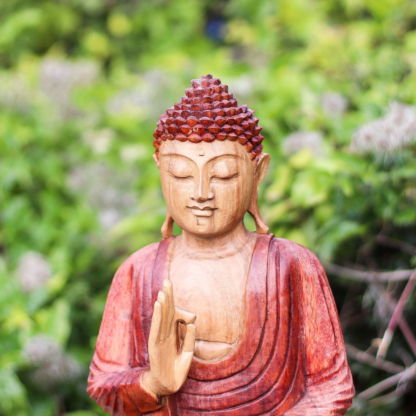 Handgeschnitzte Lehr-Buddha Statue aus Suarholz - 30 cm