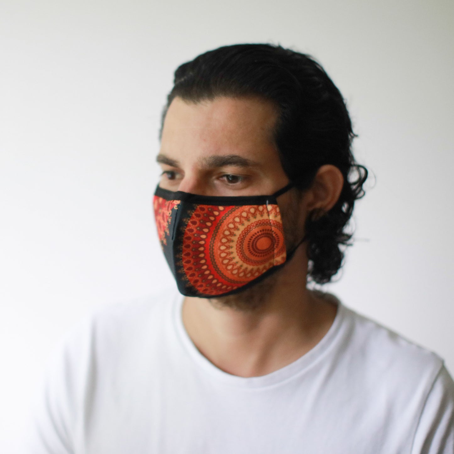 Gesichtsmaske 'Orange Mandala' – Atmungsaktiv & stylisch für Erwachsene