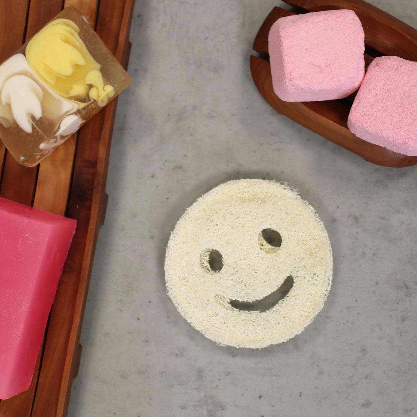 Natürlicher Luffa-Ganzkörperschwamm mit Smiley-Gesicht