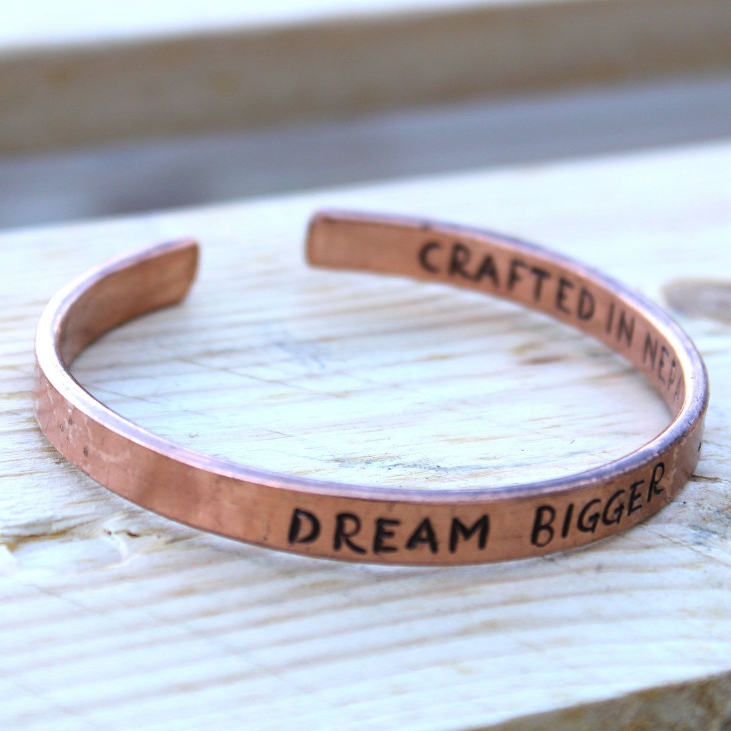 Kupfer Armband mit Motto-Gravur - 12 inspirierende Botschaften