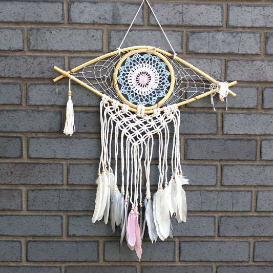 Makramee Traumfänger mit Schutzauge – Blau, Weiß, Rosa | Handgefertigter Wandschmuck
