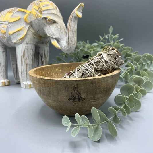 Ritualschale Buddha – Handgeschnitzt aus Mangoholz, 14 cm