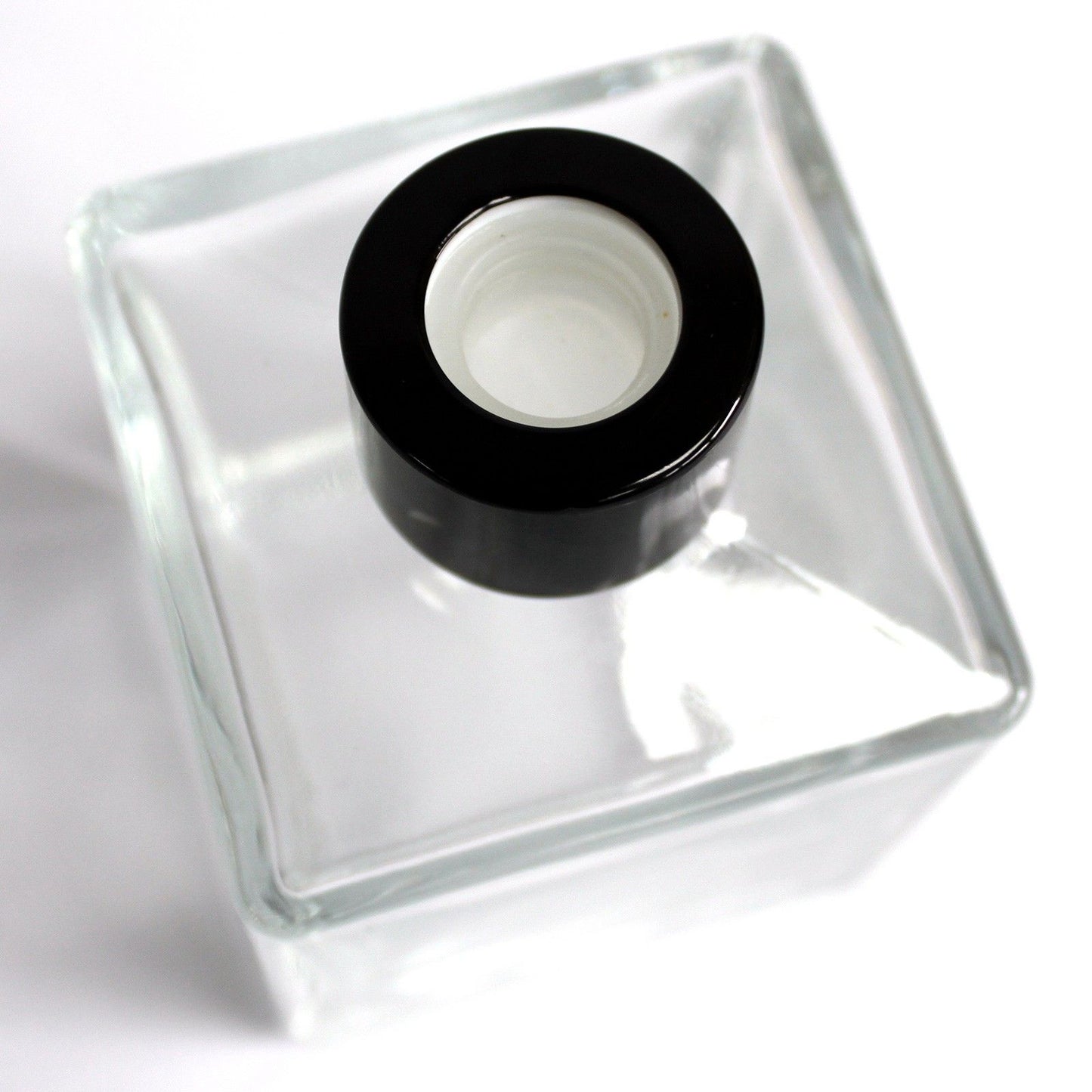 Quadratische Diffusorflasche aus Glas - 200ml mit schwarzem Verschluss