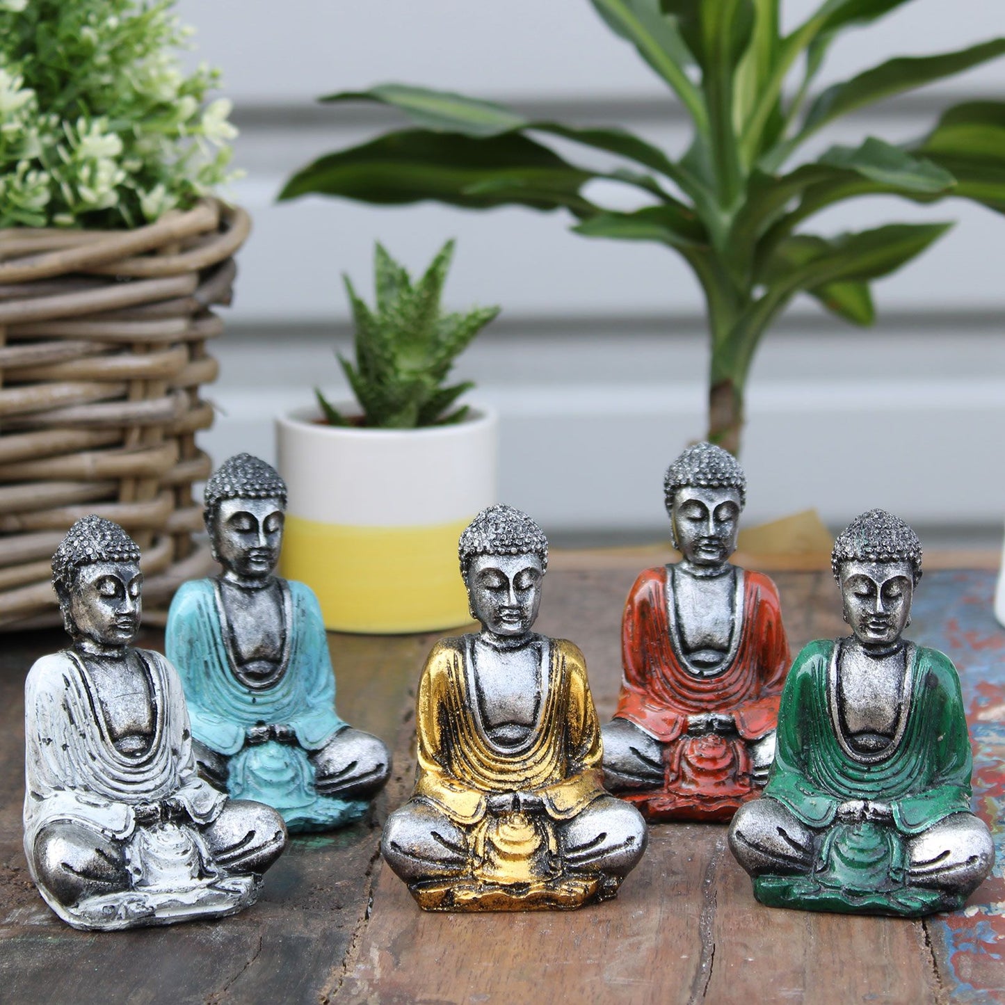 Set mit 6 Mini-Buddha-Figuren in Silber - Handbemaltes Sammelset aus Bali
