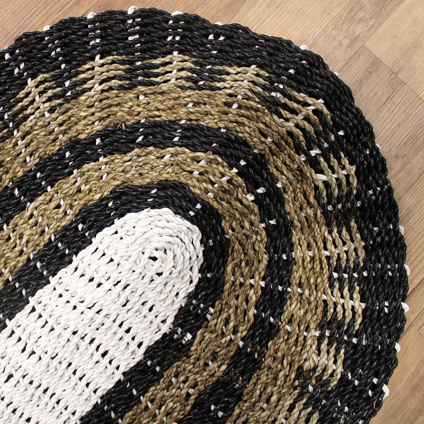 Ovaler Seegrasteppich in Schwarz, Weiß und Beige - 60 x 120 cm - Naturteppich Klassiker