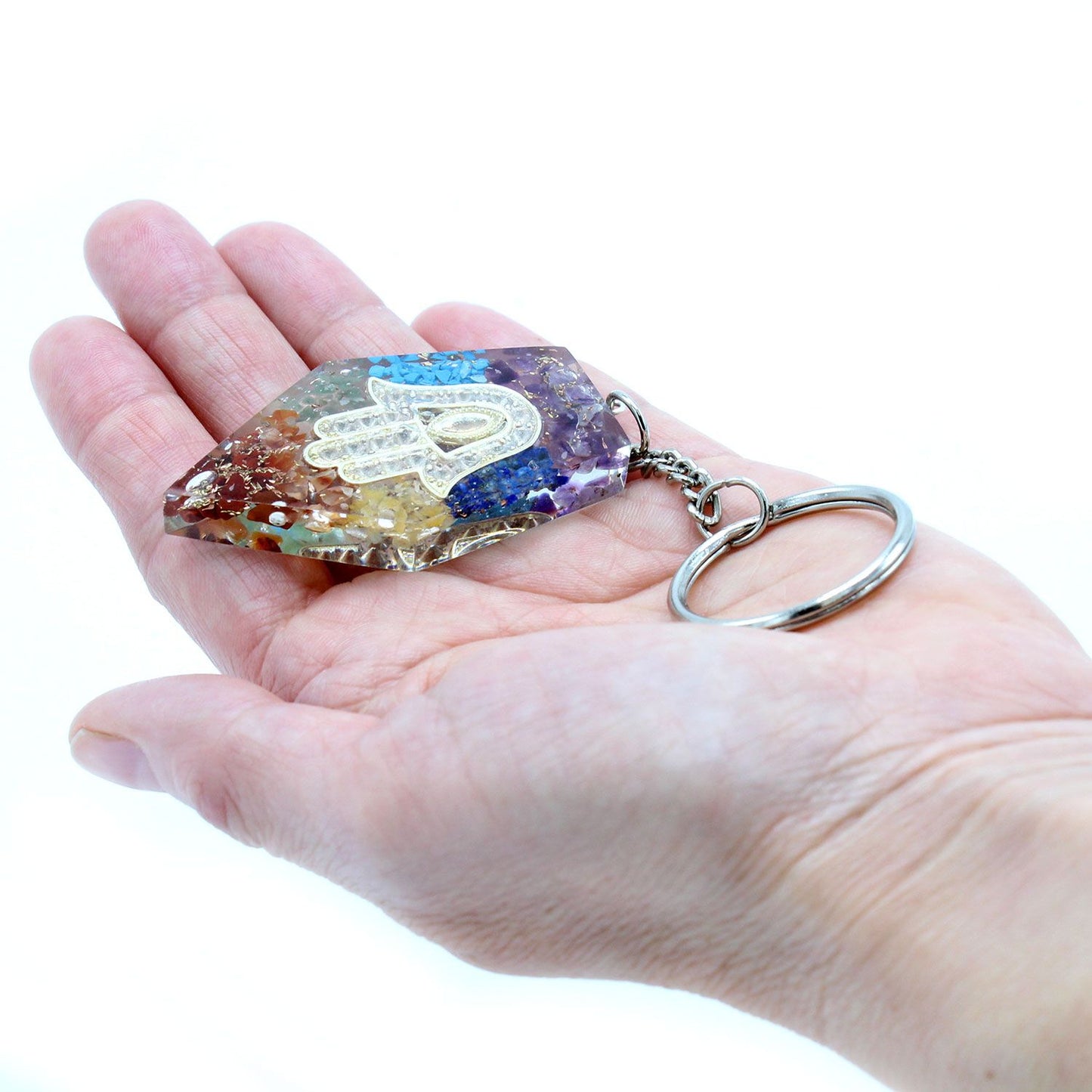 Hamsa Hand Orgonit Schlüsselanhänger mit Chakra Edelsteinen – Schutz & Harmonie
