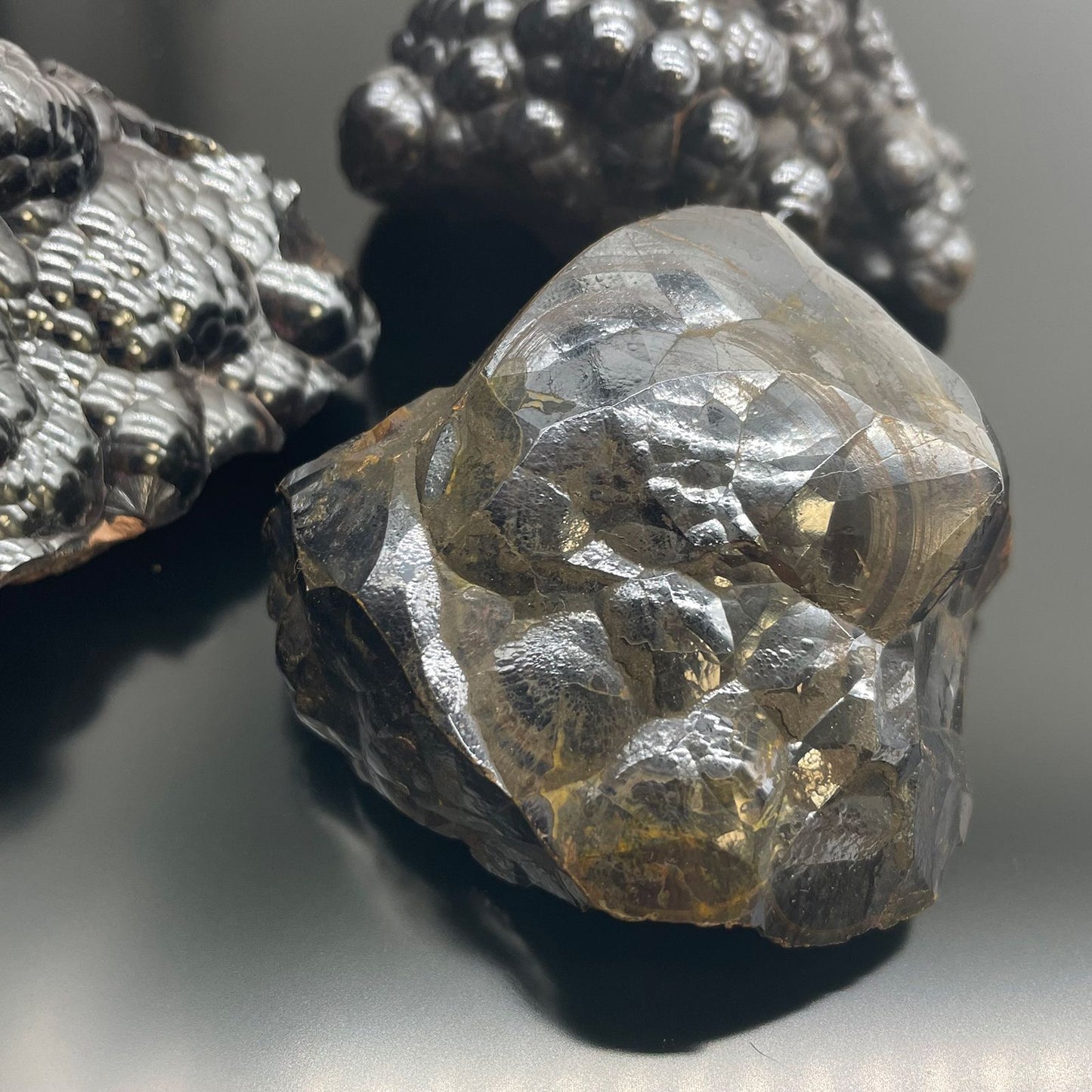 Hämatit-Sammlung – 20 natürliche Steine mit metallischem Glanz