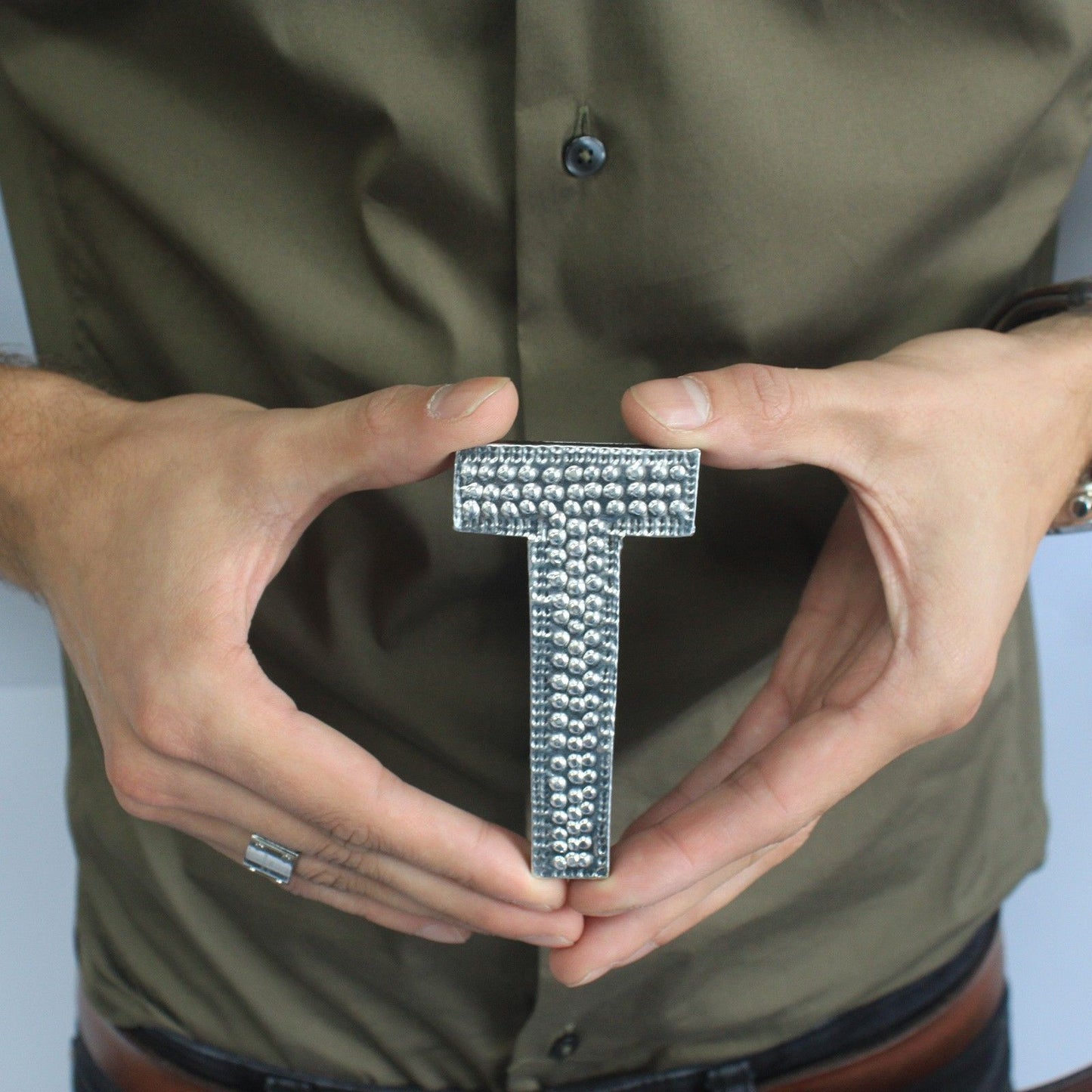 Statement-Wandzeichen @ - Dekoratives Symbol aus MDF-Holz