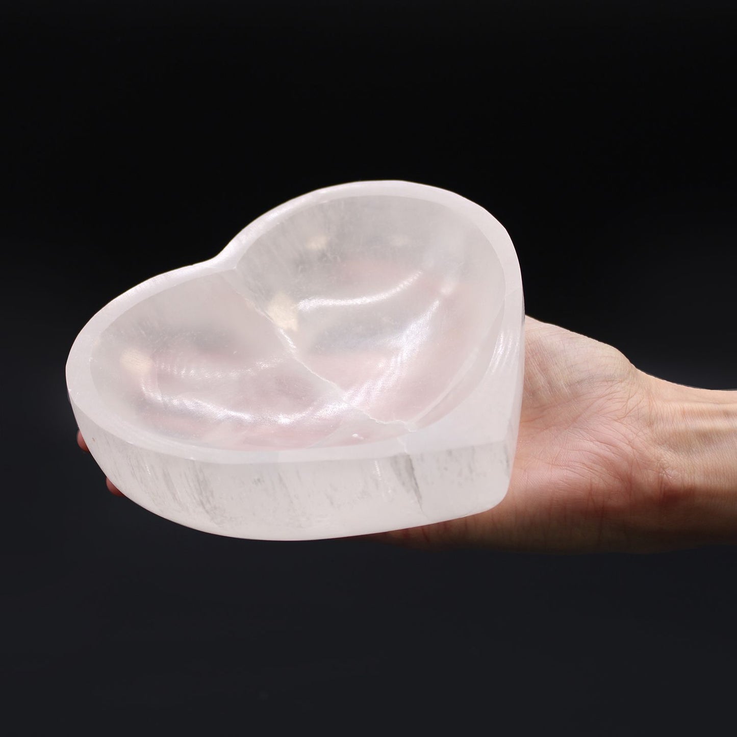 Selenit Herzschale – Handgefertigte Dekoration in Weiß, 15 cm