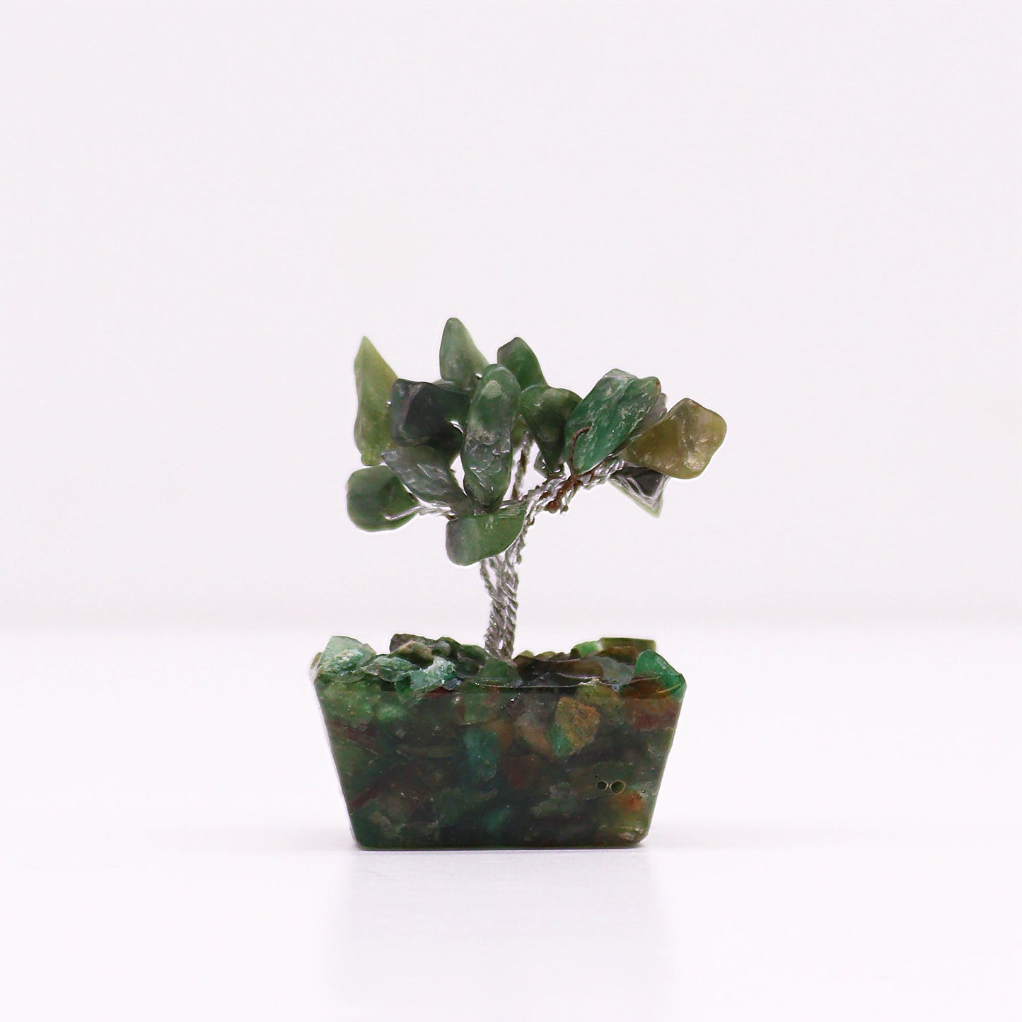 Mini-Edelsteinbaum aus Green Aventurin auf Orgonit-Basis (15 Steine)