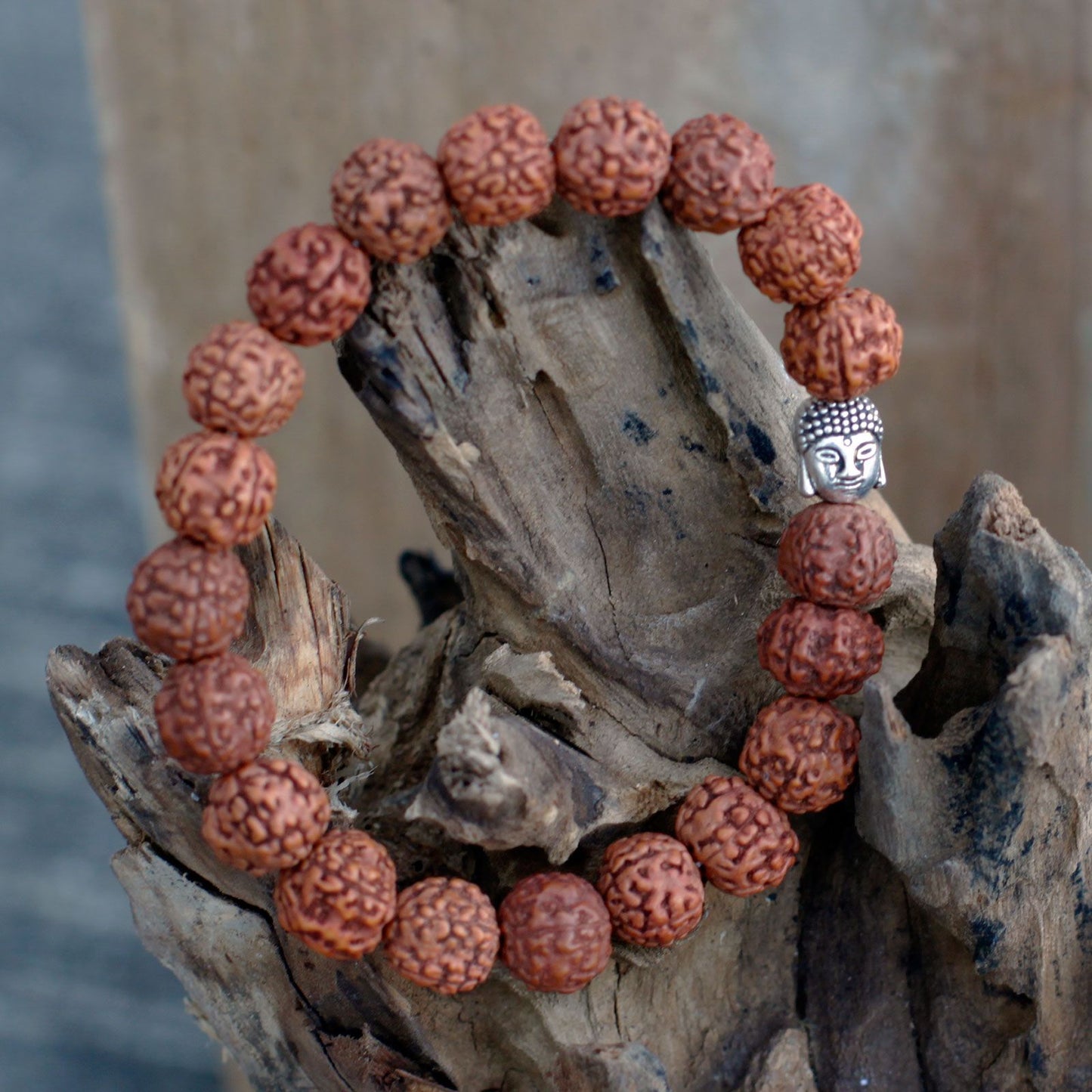 Bangle Mala aus natürlichen Rudraksha-Perlen – Handgefertigter Meditationsschmuck