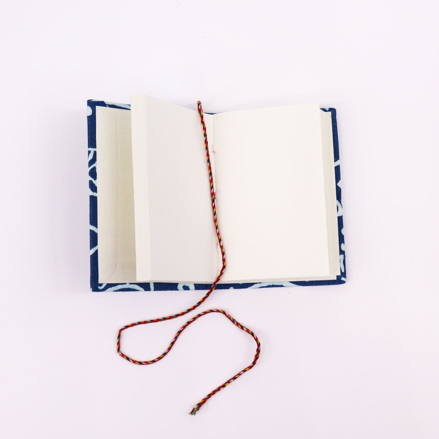 Set mit 4 handbedruckten Baumwoll-Notizbüchern – Indische Blockdruck-Kunst