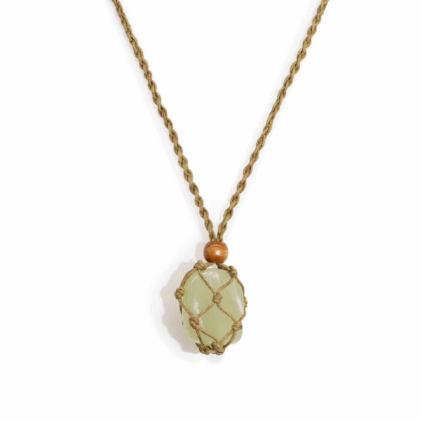 Makramee-Edelsteinband in Sand – Verstellbare Halskordel mit Holzperle