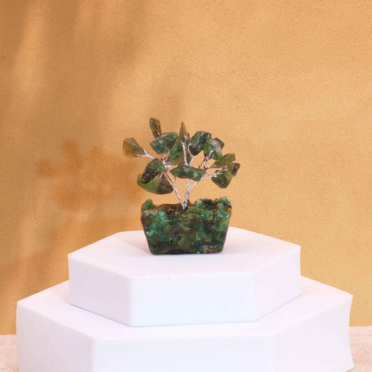 Mini-Edelsteinbaum aus Green Aventurin auf Orgonit-Basis (15 Steine)