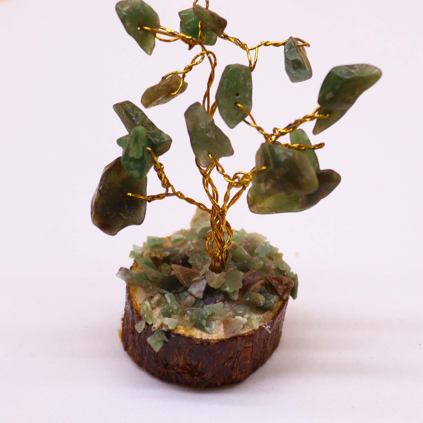 Mini-Edelsteinbaum aus Grünem Aventurin – Handgefertigte Dekoration auf Holzstamm (15 Steine)
