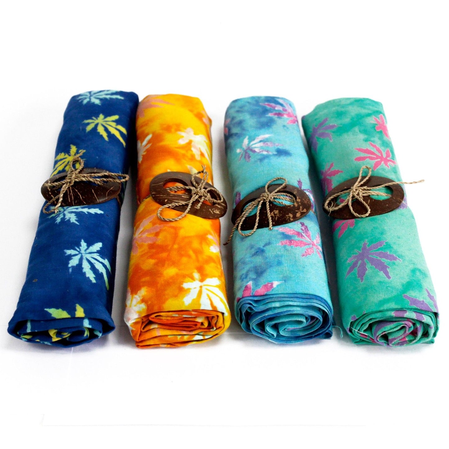 Set mit 4 handbemalten Sarongs im Tropenblatt-Design – 100% Rayon