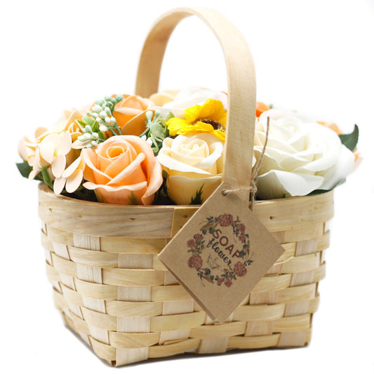 Orangenblüten-Seifenblumen im Weidenkorb – Großes Arrangement