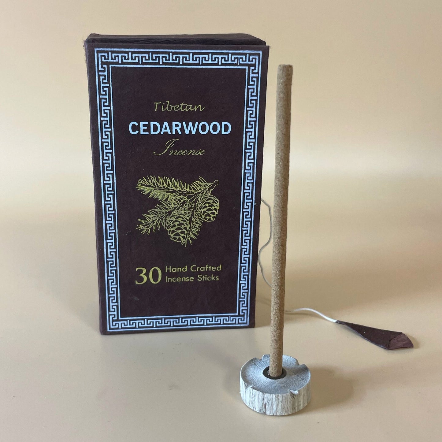 Himalayan Sughandit Dhoop Geschenkset Zedernholz – 30 Räucherstäbchen mit Halter