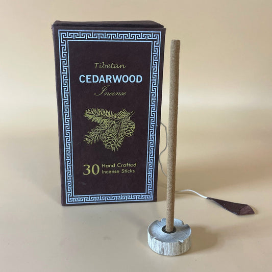 Himalayan Sughandit Dhoop Geschenkset Zedernholz – 30 Räucherstäbchen mit Halter