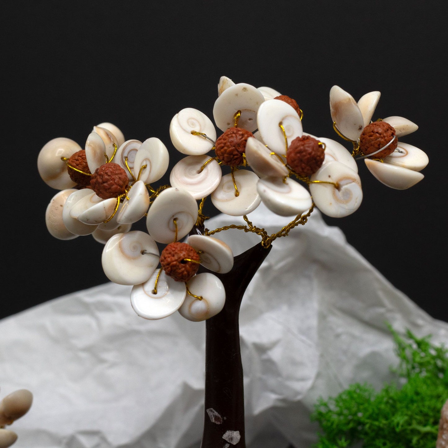 Gomati-Chakra-Steinbaum mit 45 Steinen & Rudraksha – Handgefertigtes Energie-Dekor