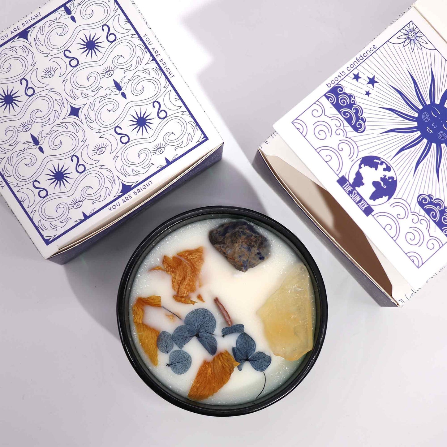 Sonnige Zitrus-Kerze mit Citrin & Sodalith - Edelstein-Duftlicht