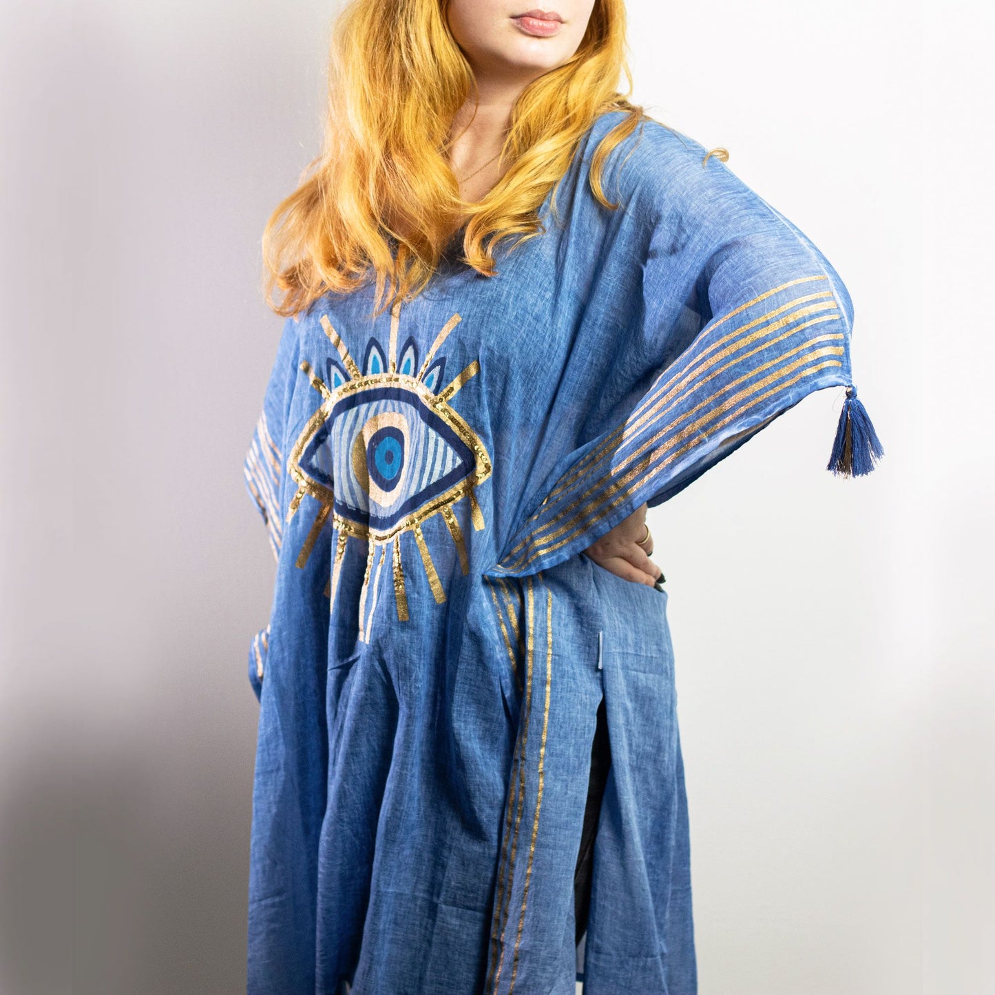 Handbemalter Kaftan in Tiefblau & Gold – Nazar-Motiv aus reiner Baumwolle