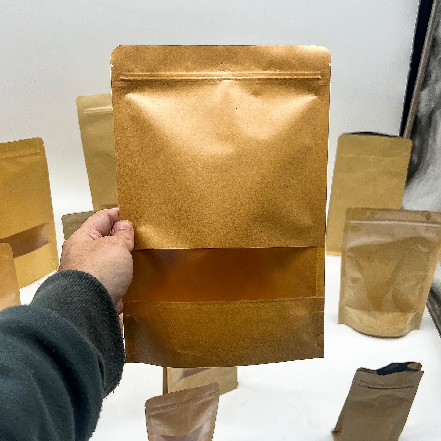 10 Kraftfensterbeutel mit Griffverschluss | 16 x 24 cm | Natürliche Präsentation