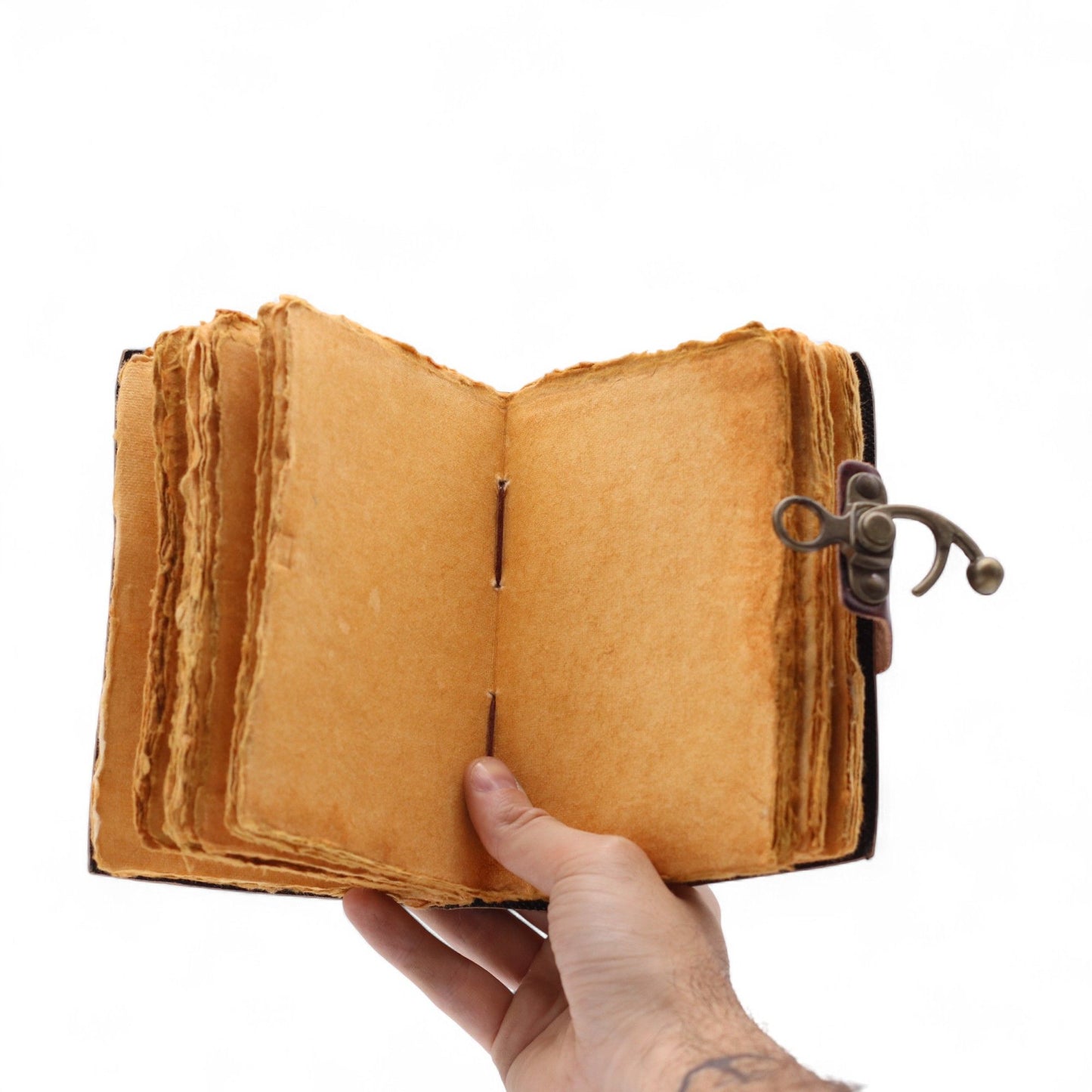 Leder-Notizbuch 'Buch der unerzählten Geschichten' mit Büttenrand