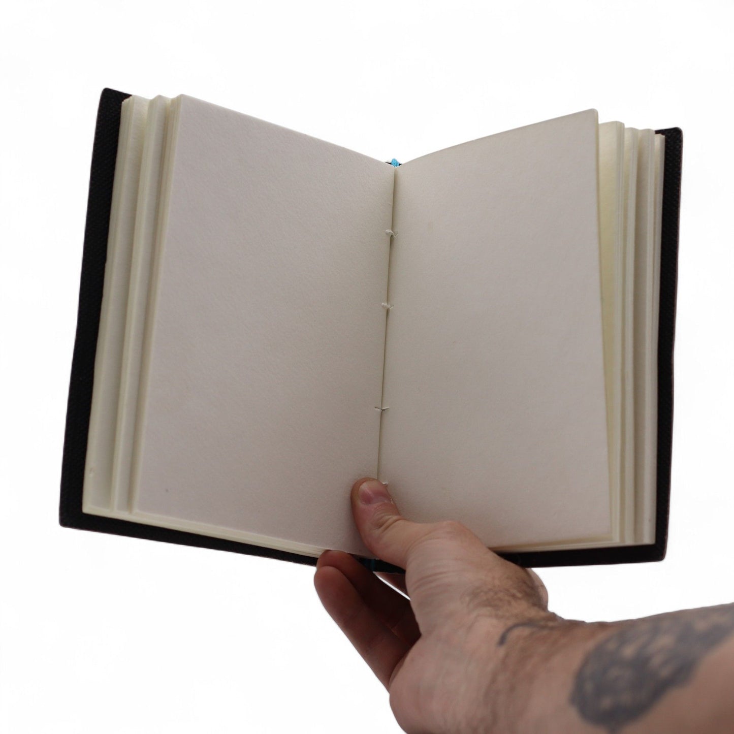 Notizbuch 'Chakra-Göttin' – Handgedrucktes Leder-Cover mit spirituellem Statement