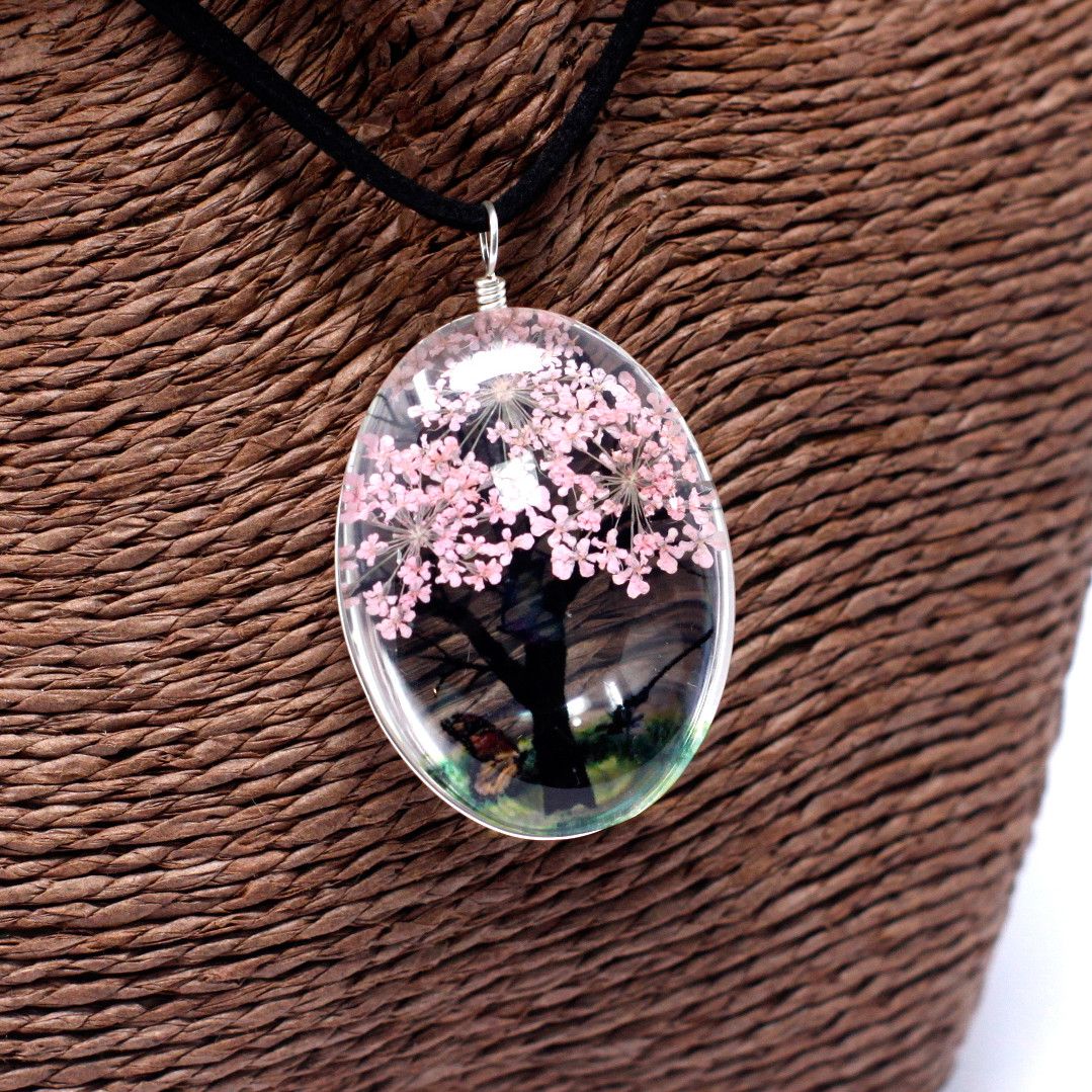 Schmuckset 'Baum des Lebens' mit echten rosa Blüten - Halskette & Ohrstecker