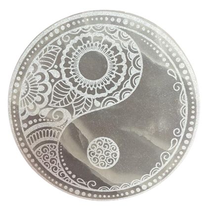 Handgeschnitzte Selenit-Ladeplatte im Feng-Shui Design - 18 cm