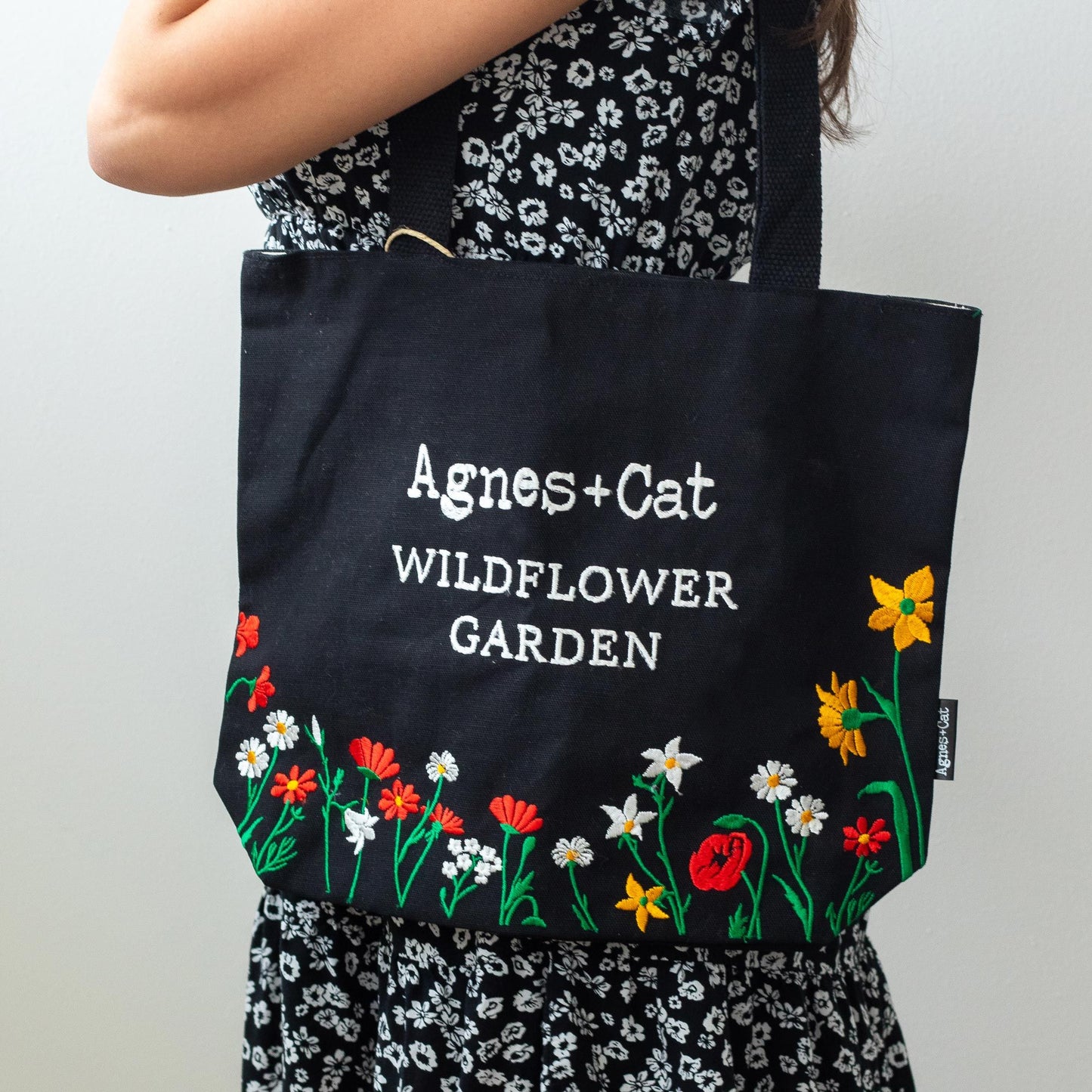Gartentasche 'Feenwald' – Handbestickt mit Pilzmotiv