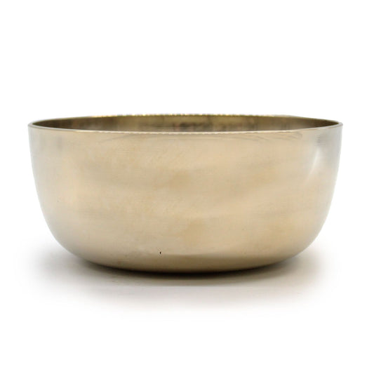 Handgefertigte Messing-Klangschale 17 cm - Tiefe Klänge für Meditation & Entspannung