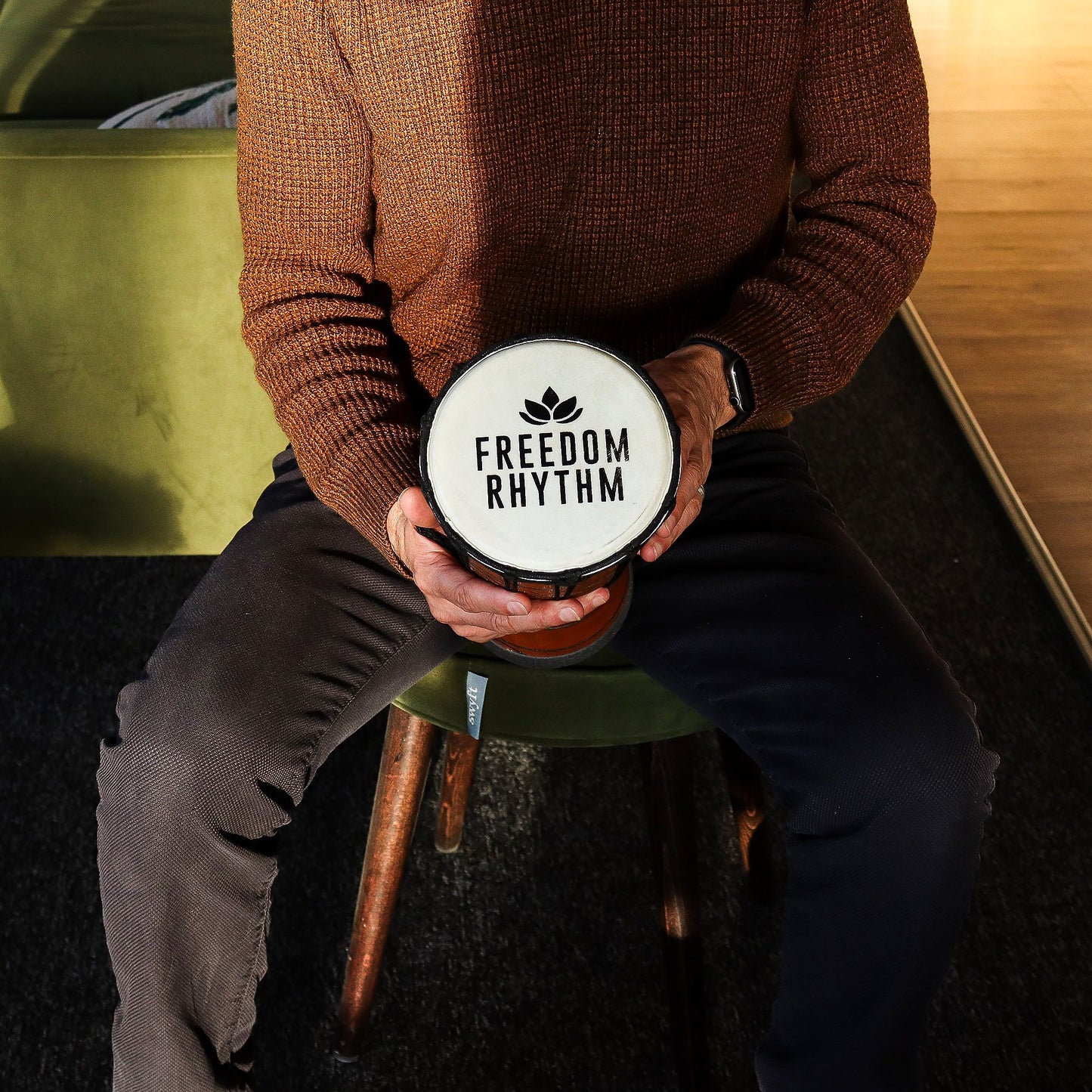 Small Pro Soul Sound Djembe - Kompakte Handtrommel aus Jackfruit-Holz (30 cm)