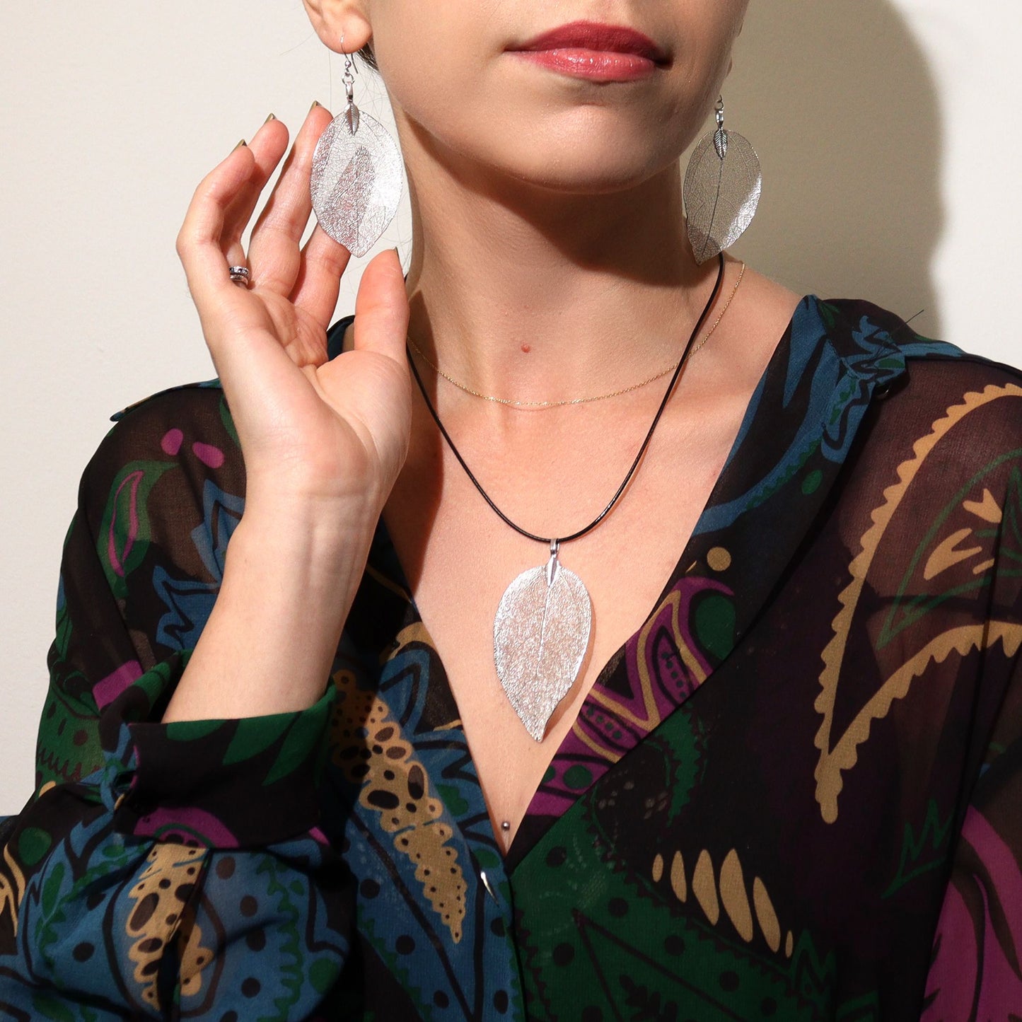 Silberne Mutblatt-Ohrringe - Echte Blätter in edlem Metall