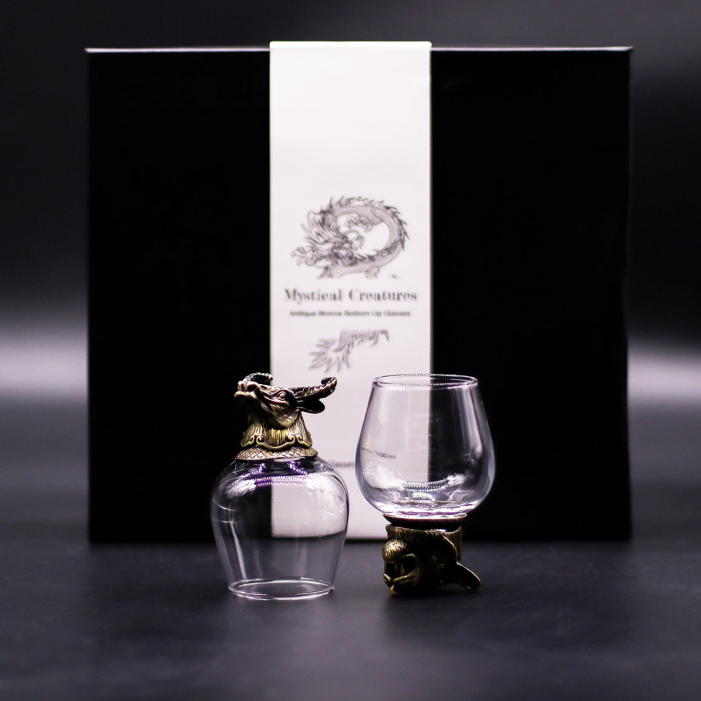 Set aus 6 Mystische-Kreaturen-Gläsern mit Antik-Bronze-Basis