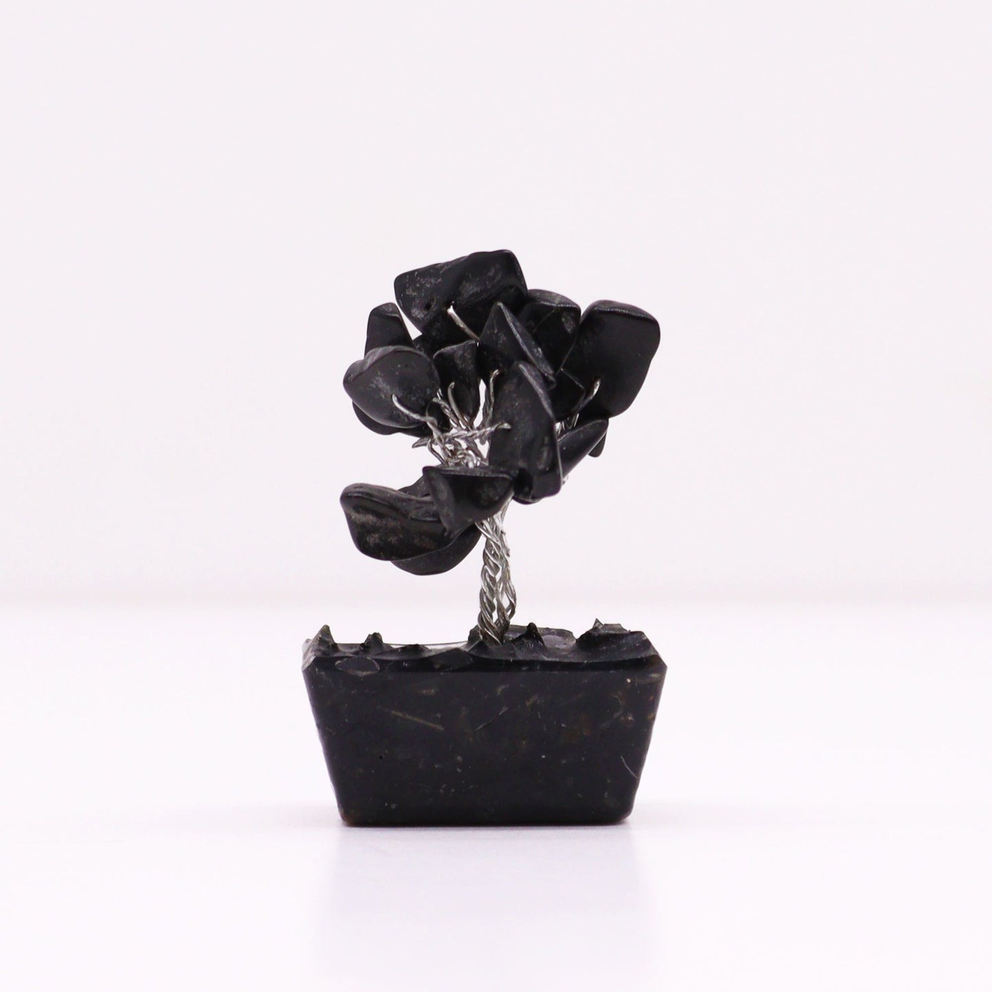 Mini-Edelsteinbaum aus schwarzem Achat auf Orgonit-Basis – Handgefertigtes Kunstwerk