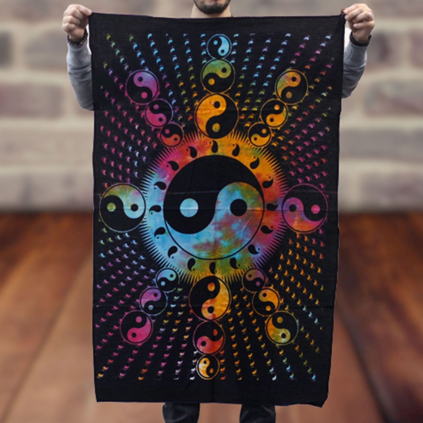 Yin-Yang Wandbehang aus Baumwolle – Farbenfrohes Symbol für Balance