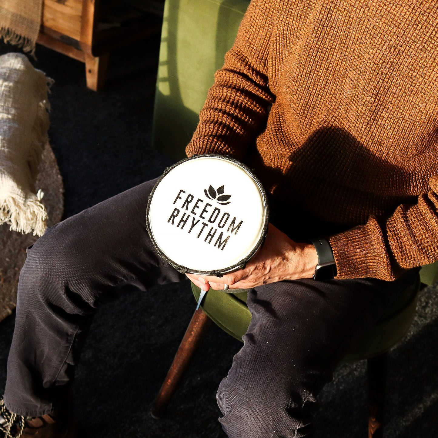 Small Pro Soul Sound Djembe - Kompakte Handtrommel aus Jackfruit-Holz (30 cm)