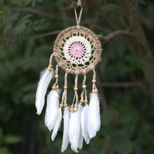 Handgefertigter Traumfänger in Pastellrosa – Macramé-Dekoration mit Federn aus Bali (6er Set)