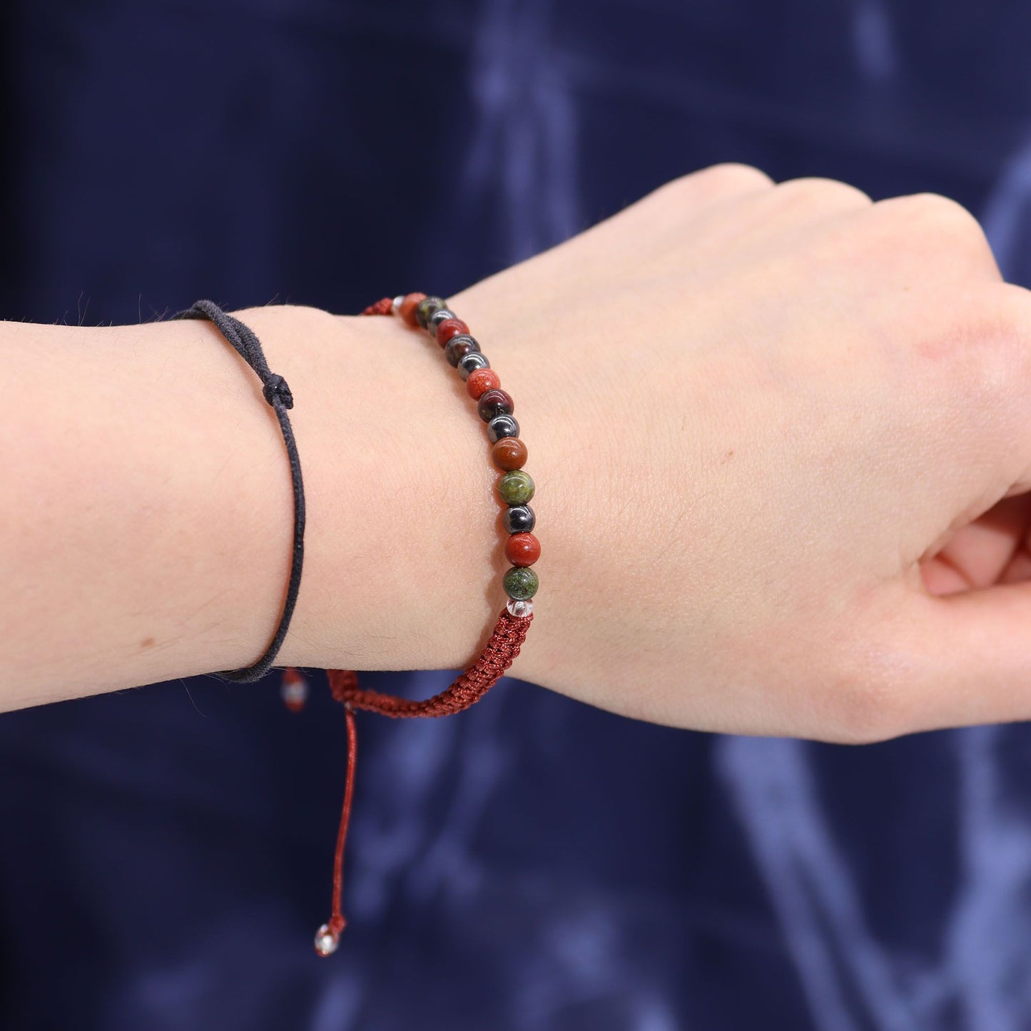 Kristallkerze Widder mit Edelstein-Armband – Energie für neue Anfänge