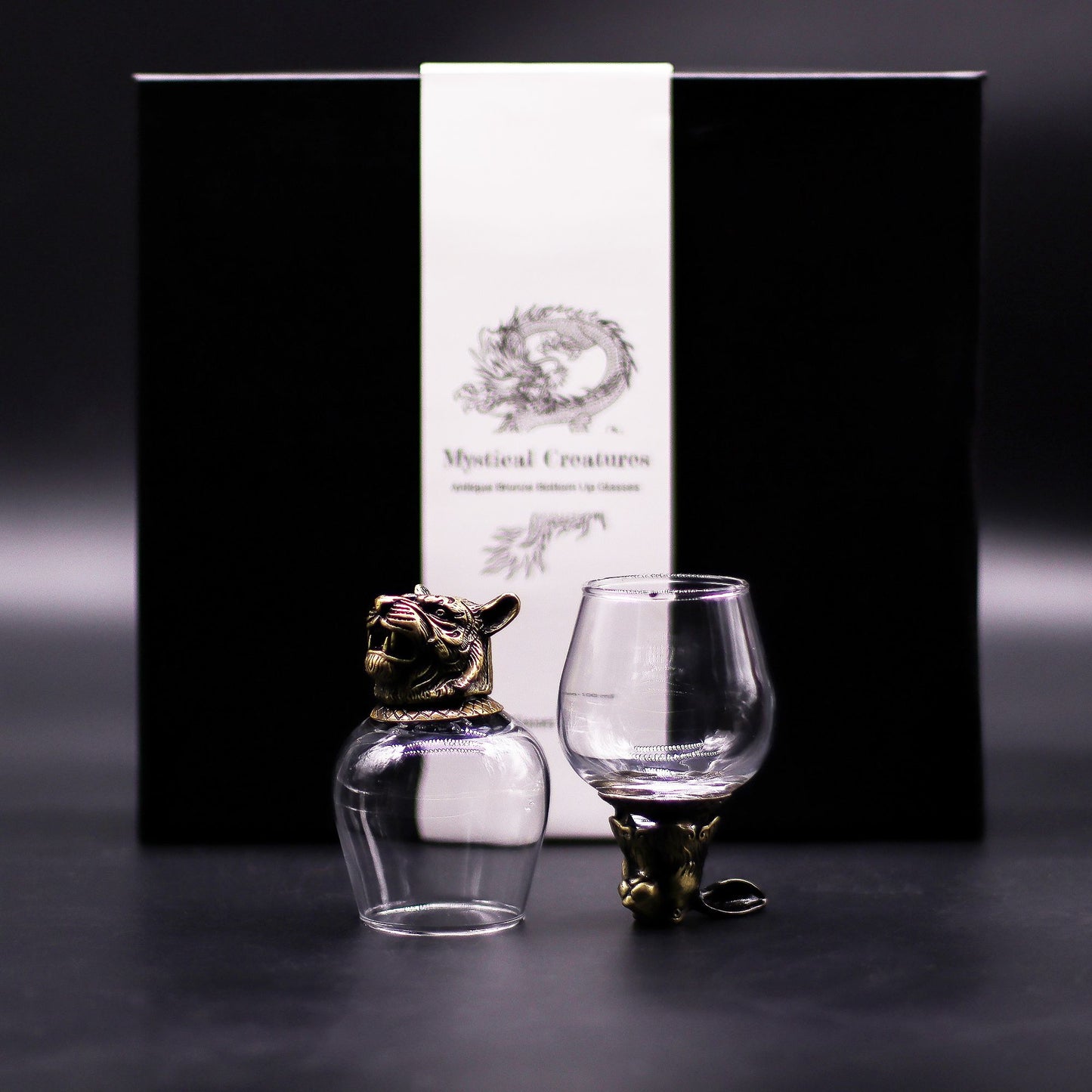 Set aus 6 Mystische-Kreaturen-Gläsern mit Antik-Bronze-Basis