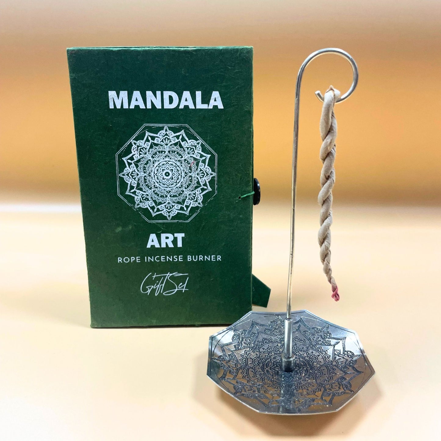 Räucherschnur-Set 'Mandala-Blüte' mit versilbertem Halter – 10 handgefertigte Fäden