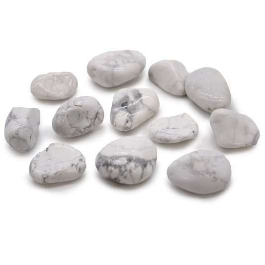 Set mit 12 Trommelsteinen aus weißem Howlit & Magnesit - Natürliche Schönheit aus Afrika