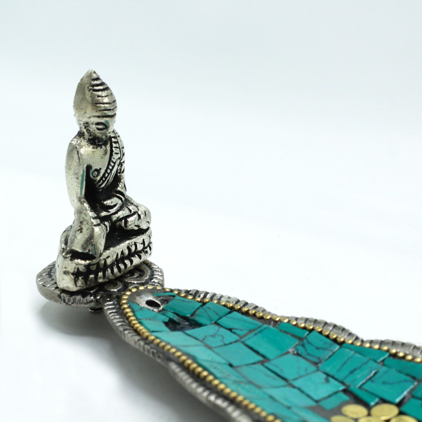 Räucherstäbchenhalter 'Langes Blatt' mit Buddha-Figur - Tibetisches Mosaik-Design