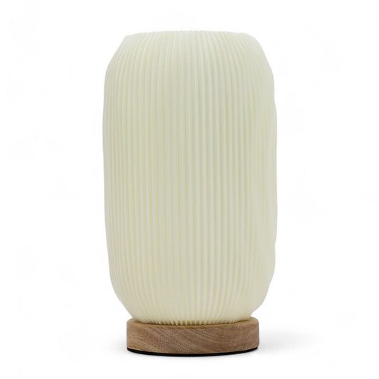 New Wave Lampe – Skulpturale USB-Tischleuchte mit 3 Helligkeitsstufen