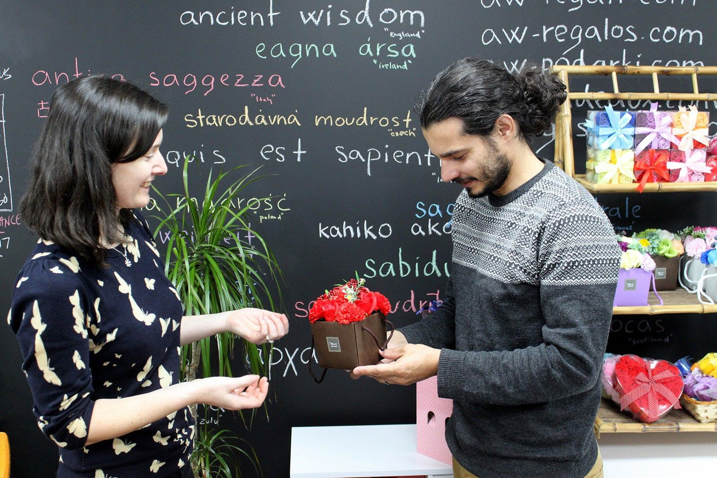 Violettes Blütenbad - Verwöhnbouquet aus Seifenblumen
