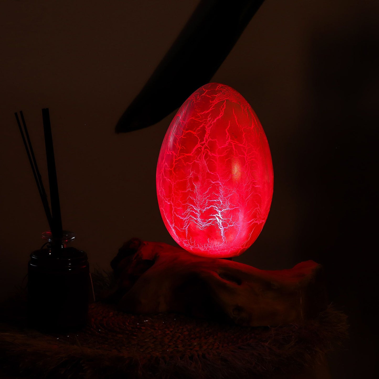 Craquelé-Ei Lampe 'Sonnenfeuer' - Handgefertigt aus Orangefarbenem Glas und Treibholz