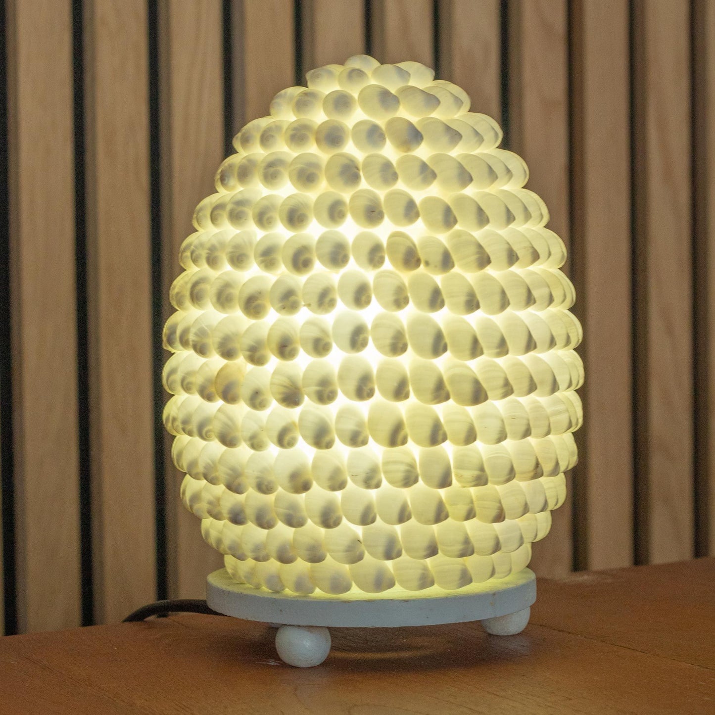Buting Muschel-Lampe Oval - Handgefertigte Naturlampe mit E27 Fassung
