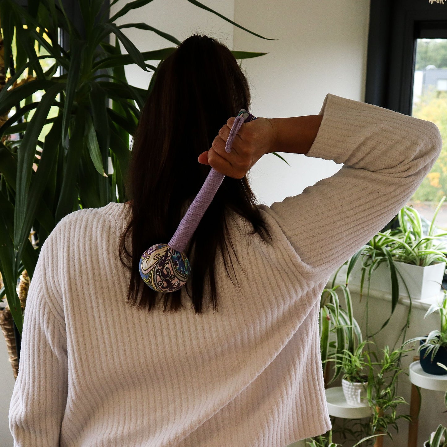Massagehammer aus Bambus mit Lavendel & Wermut